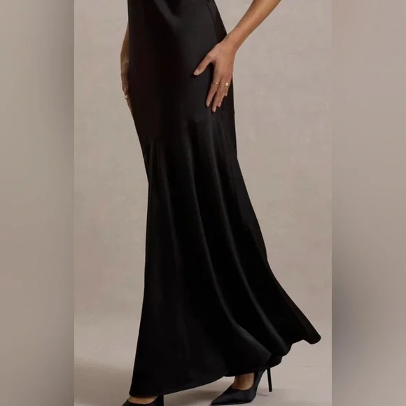 Calvin Klein Elegant Black Sleeveless Dress - Picture 3 of 9